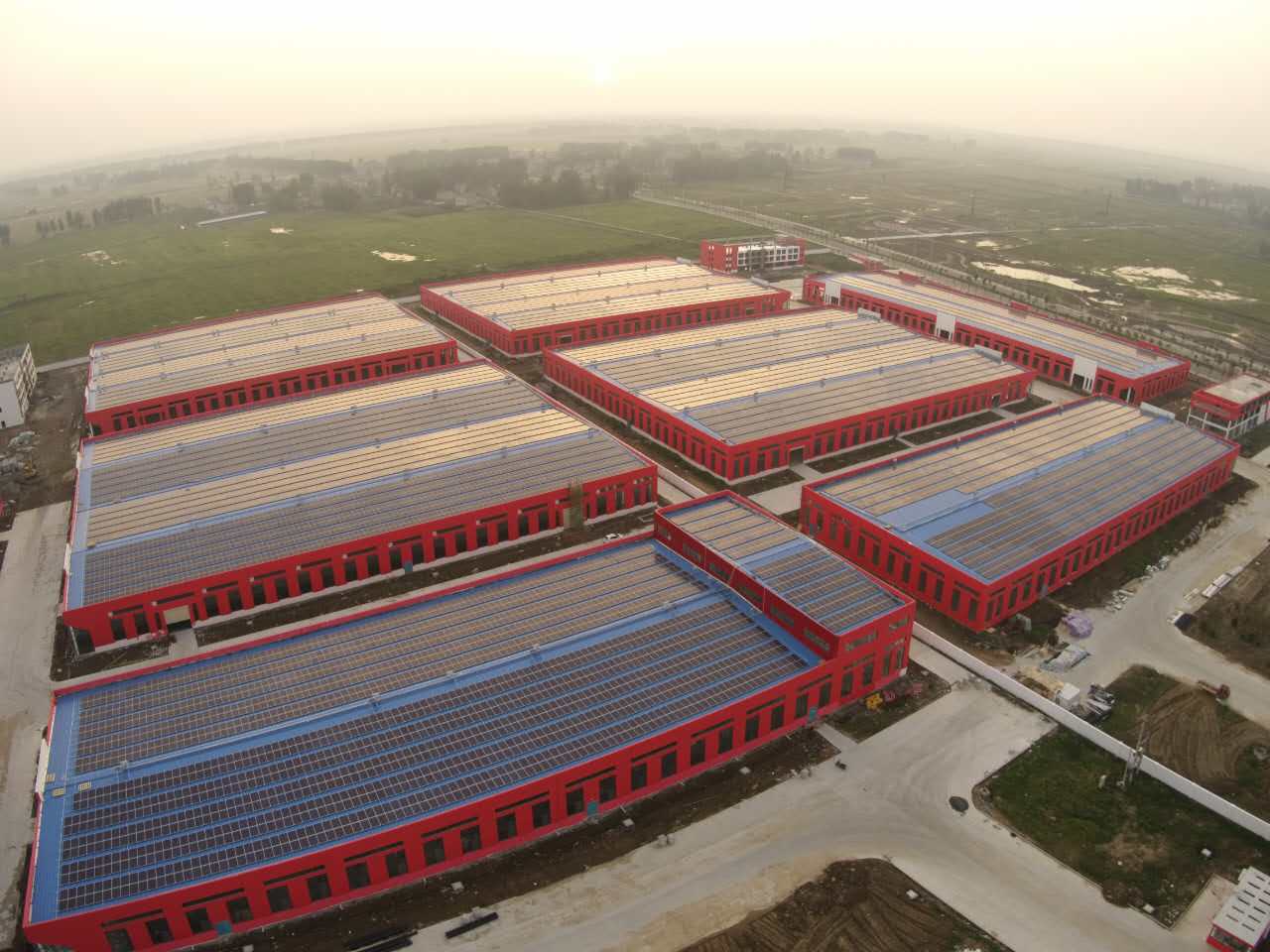 湖北荆州市7.4MW屋顶分布式光伏发电项目
