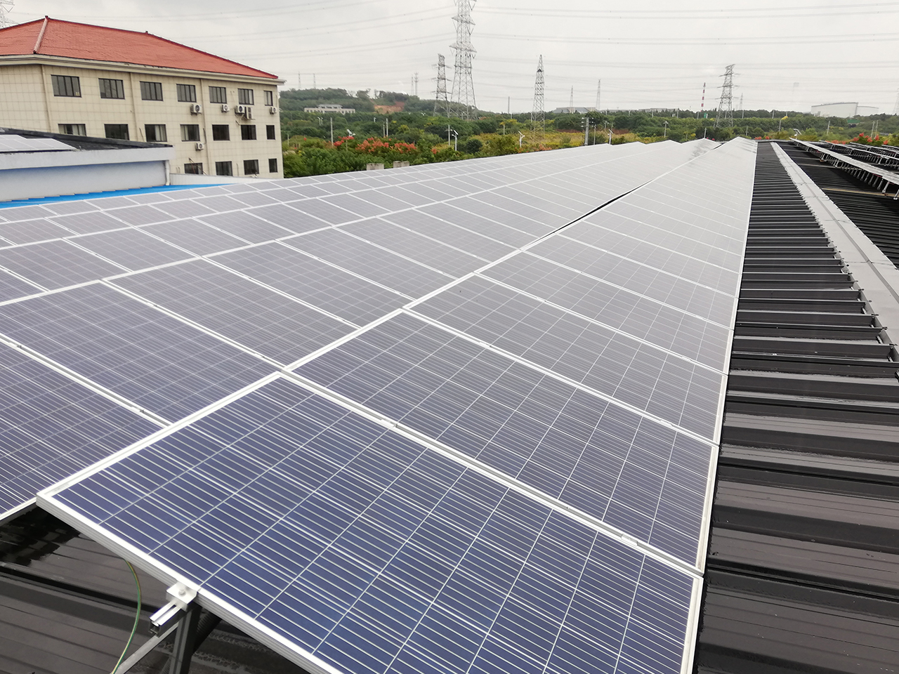 镇江标力700KW屋顶分布式光伏发电项目